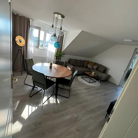 Fewo-klein Apartment *
